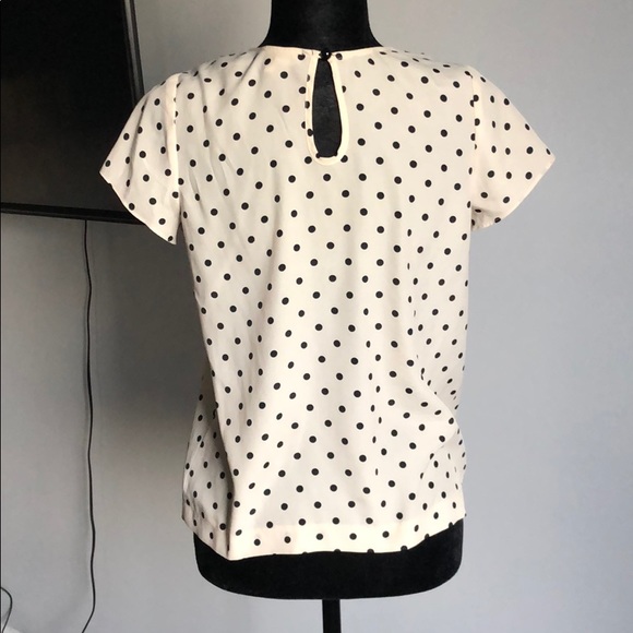 Adorable sz. Sm blouse with beaded collar - Picture 2 of 3